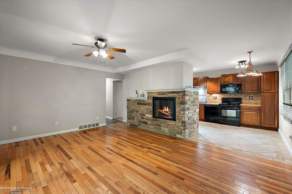 Shelby, Michigan 48317, United States, 3 Bedrooms Bedrooms, ,2 BathroomsBathrooms,Residential,Active,203498