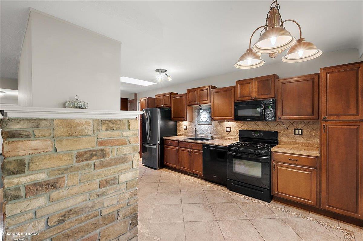 Shelby, Michigan 48317, United States, 3 Bedrooms Bedrooms, ,2 BathroomsBathrooms,Residential,Active,203498