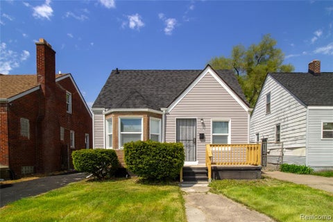 Photo of 19479 Helen Street, Detroit, MI 48234 (MLS # 60992273)