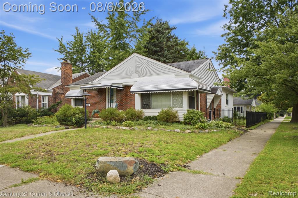 1355 DREXEL ST