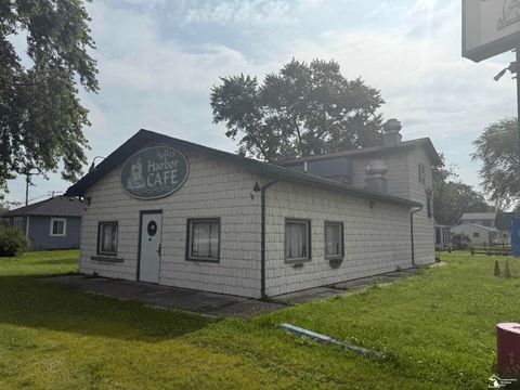 13986 Laplaisance Road Monroe MI 48161