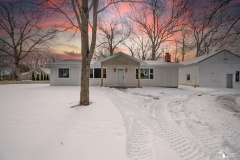 2933 W Dean Road Lambertville MI 48144