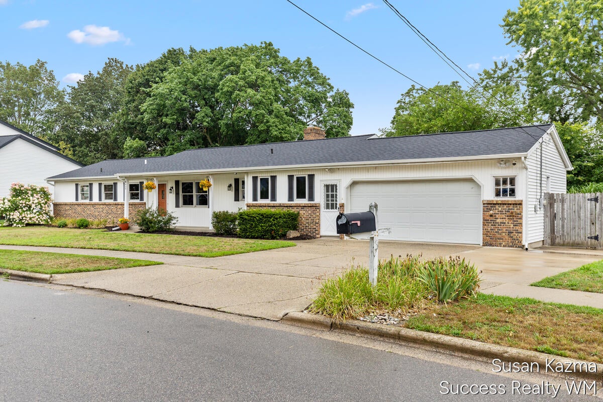 4425 Lucas Drive