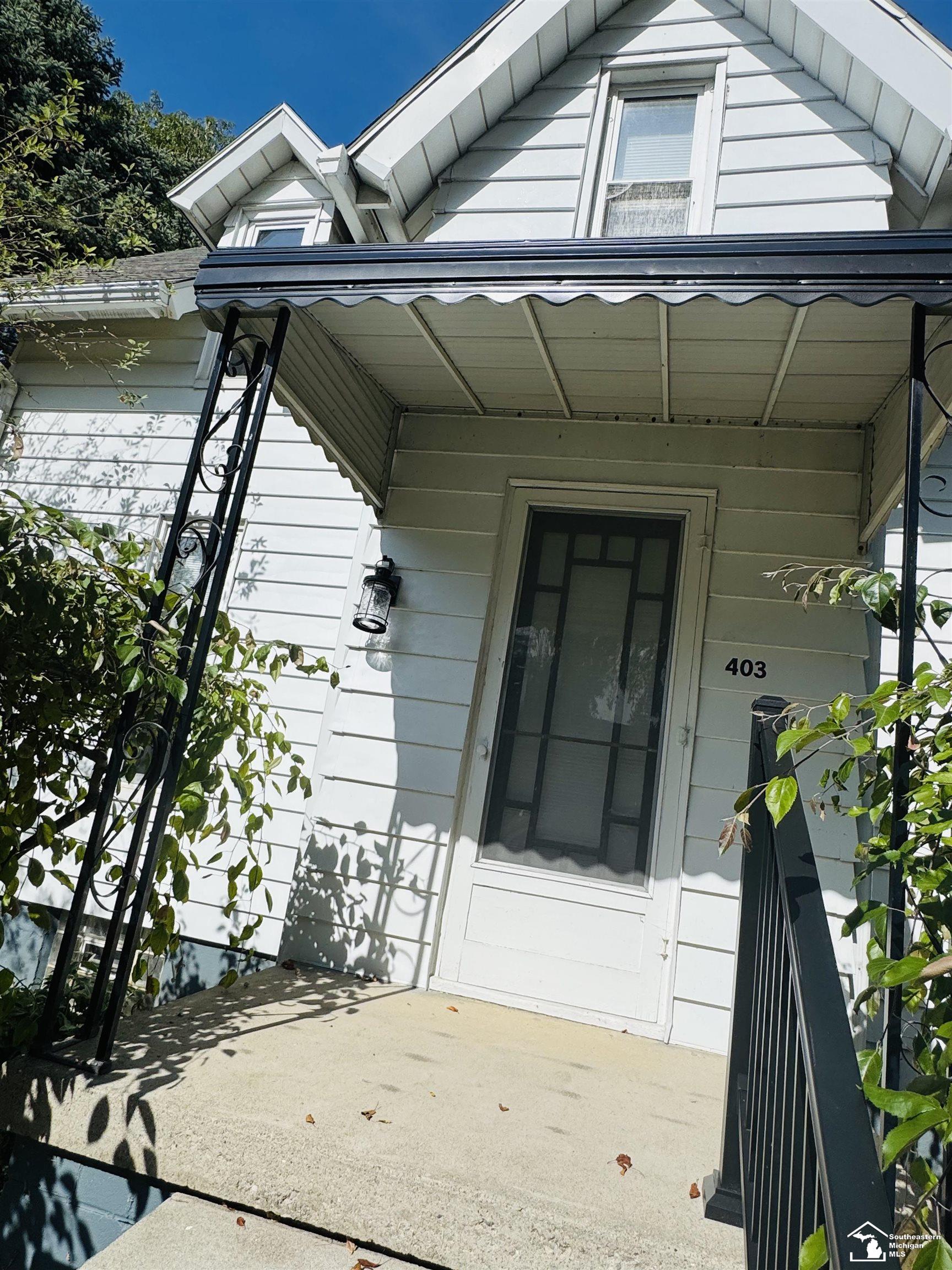 403 E 2nd Street
