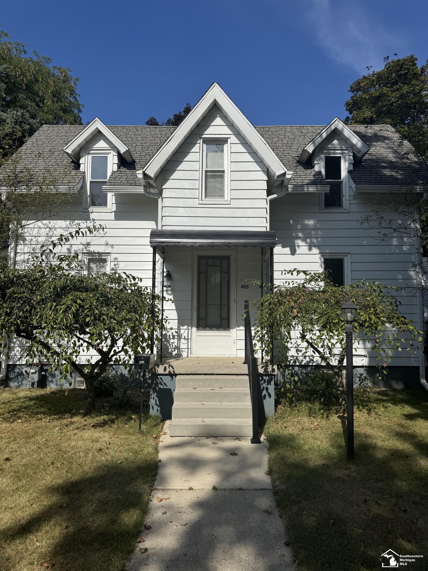 403 E 2nd Street