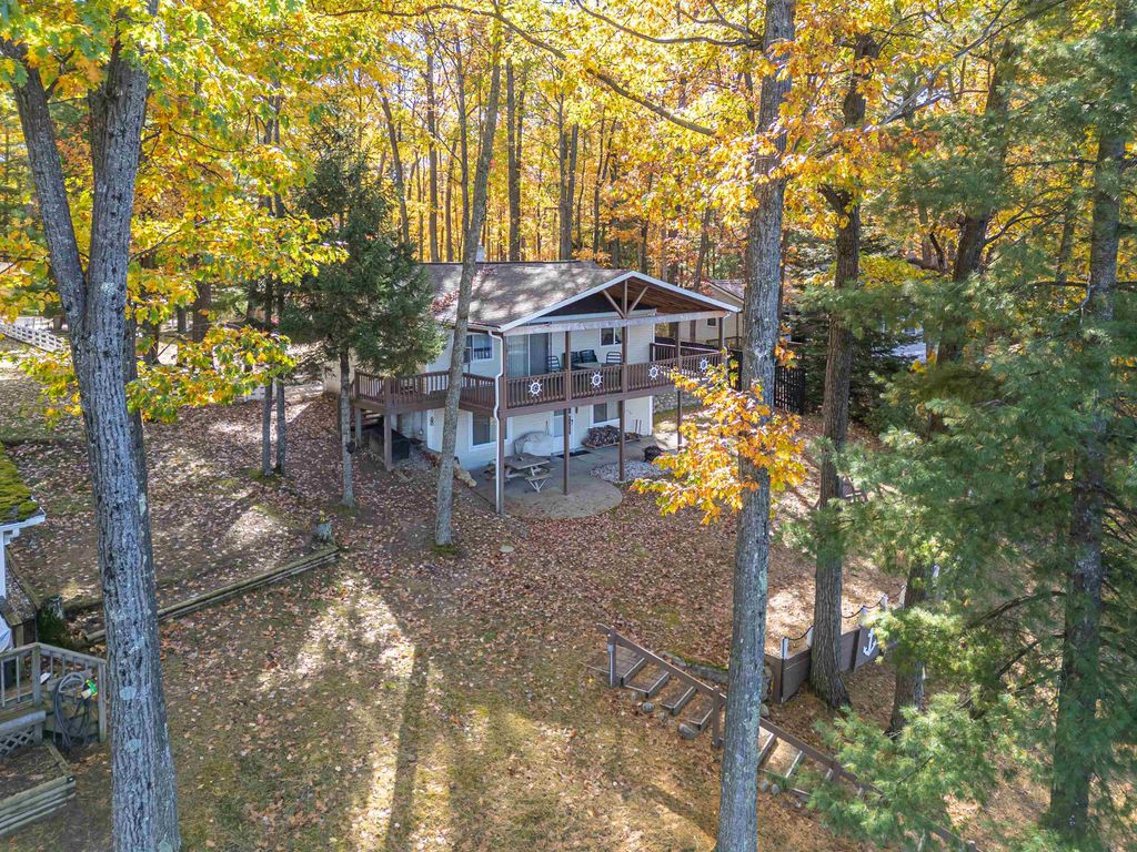 Photo of 5053 Ruby Drive, Gladwin, MI 48624 (MLS # 50191973)