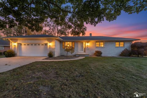 Photo of 1114 Valetta Drive, Temperance, MI 48182 (MLS # 50191277)