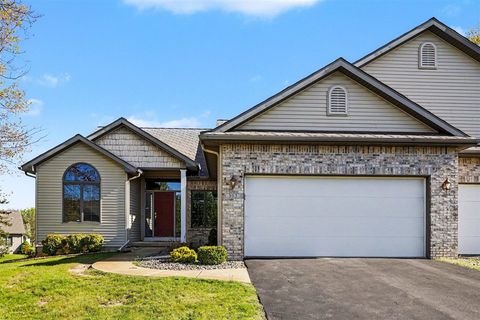 Photo of 303 Beckett Park, Battle Creek, MI 49015 (MLS # 70529791)