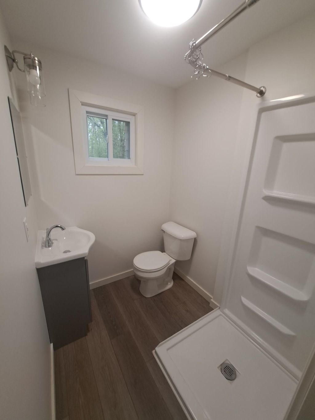 Photo of 1300 Lakeview Drive, Clare, MI 48617 (MLS # 50207402)