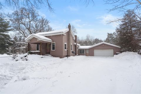 Photo of 1170 W Bridge Street, Plainwell, MI 49080 (MLS # 70512914)