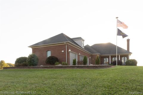 9769 Fawnwood Drive Carleton MI 48117