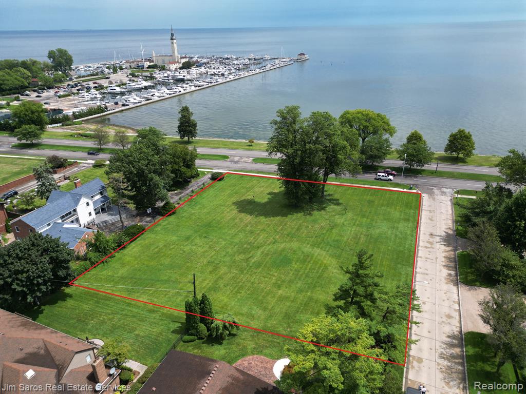 745- 749 LAKE SHORE Road