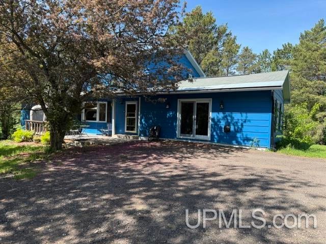 1435 Odanah Road