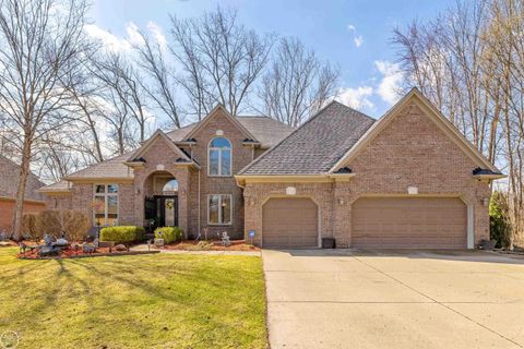 Photo of 28014 Ashland Avenue, Harrison Township, MI 48045 (MLS # 50203779)