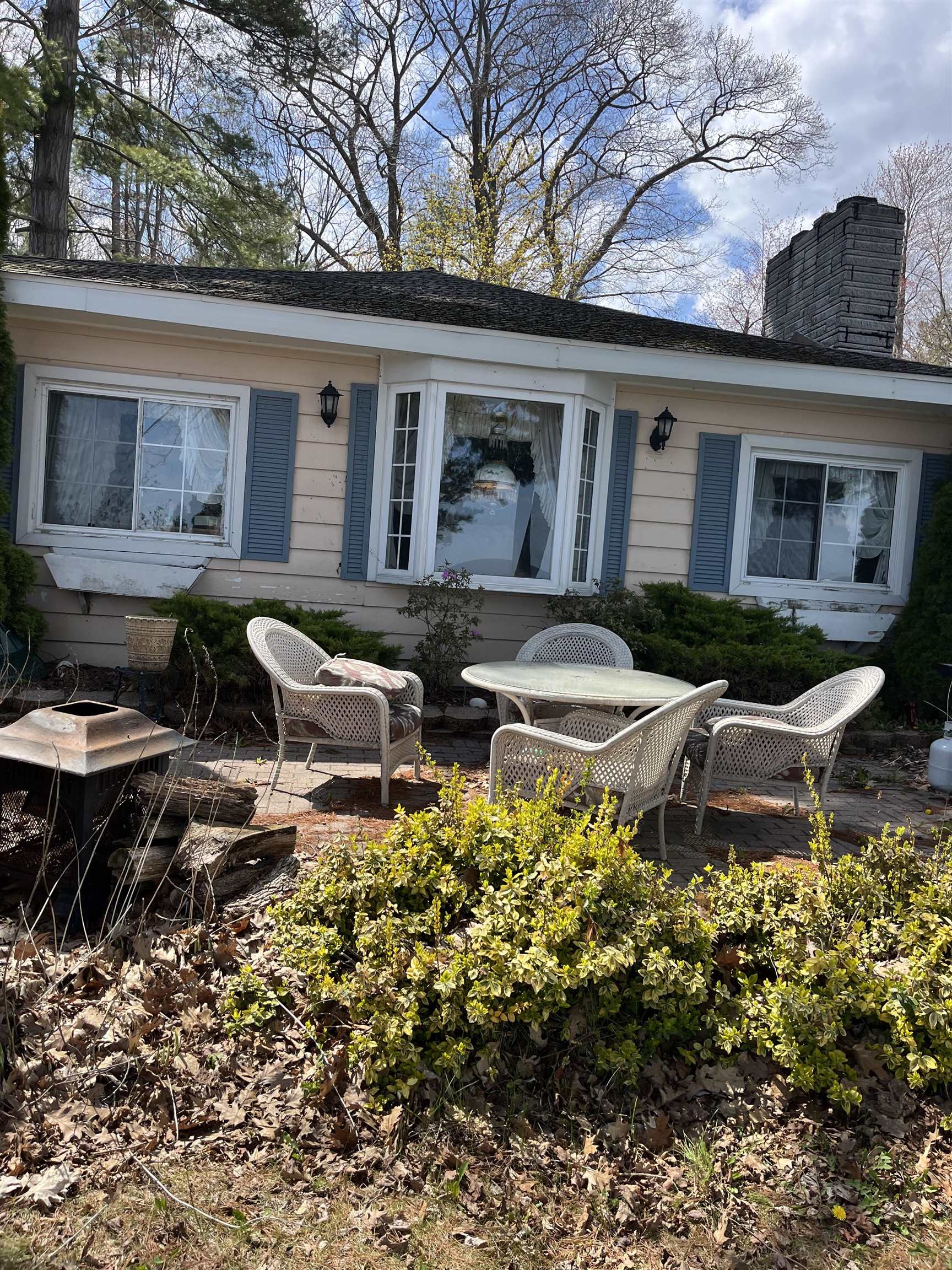2374 Northeast Drive
