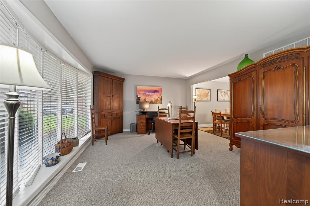 Troy, Michigan 48083, United States, 4 Bedrooms Bedrooms, ,3 BathroomsBathrooms,Residential,Active,248360