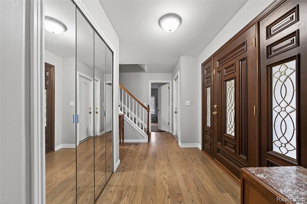 Troy, Michigan 48083, United States, 4 Bedrooms Bedrooms, ,3 BathroomsBathrooms,Residential,Active,248360