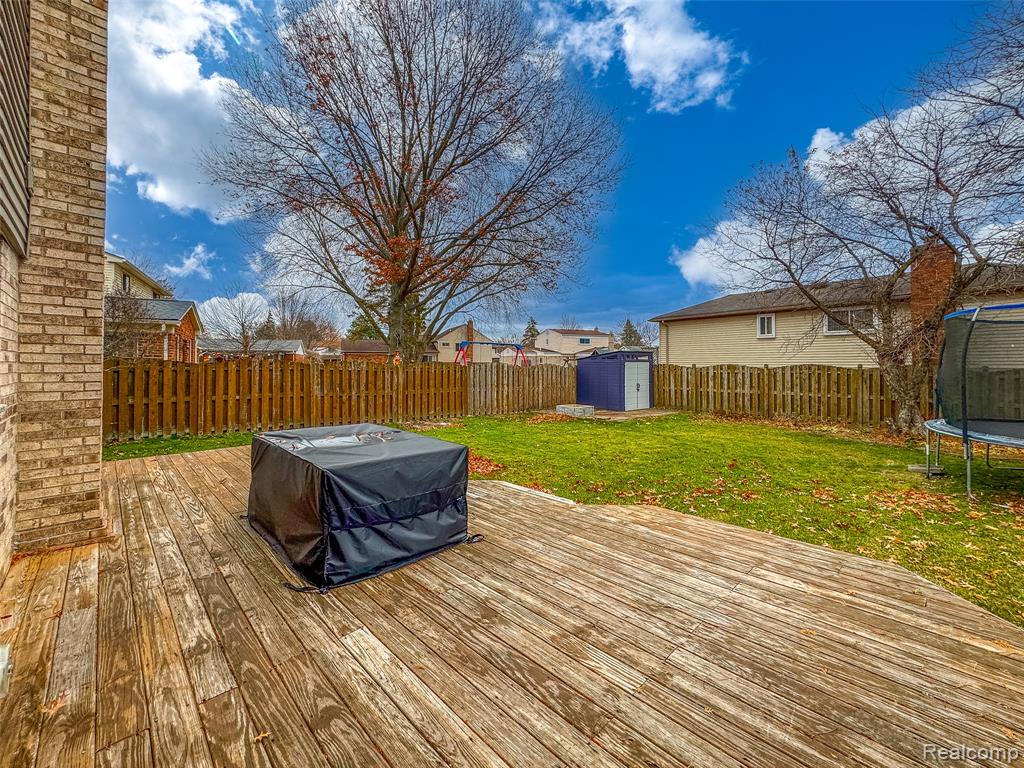 Troy, Michigan 48083, United States, 4 Bedrooms Bedrooms, ,3 BathroomsBathrooms,Residential,Active,248360