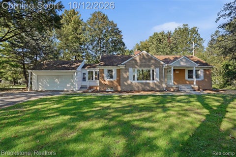 Photo of 13055 Dunn Court, Plymouth, MI 48170 (MLS # 61037865)