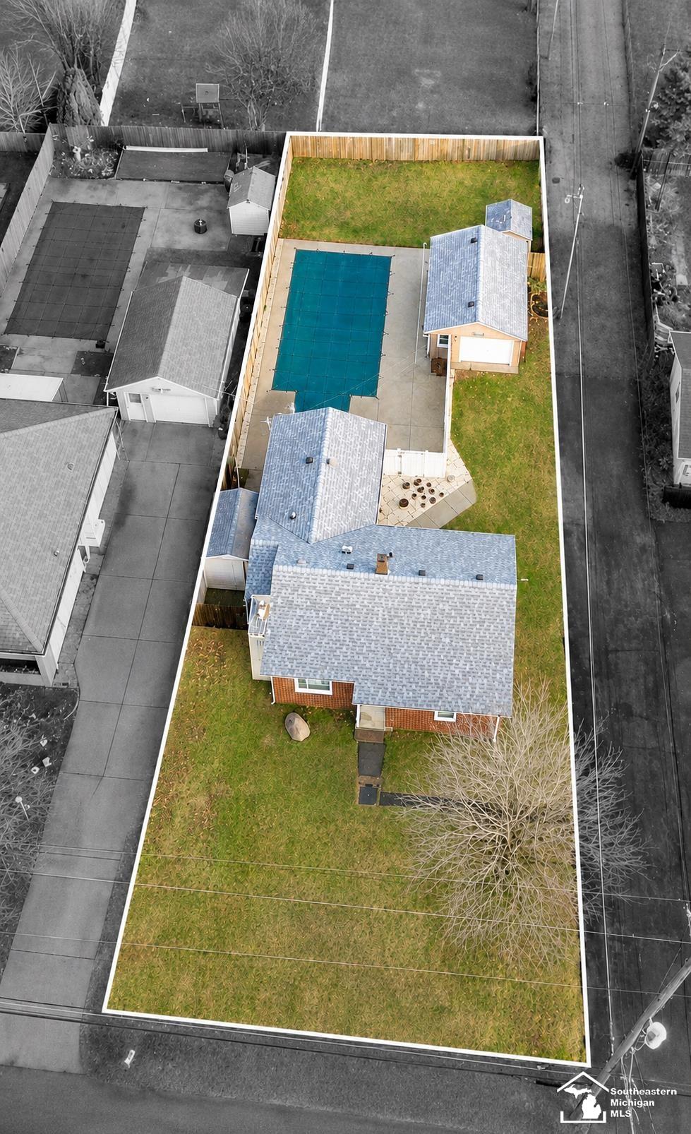 5864 Edgewood Boulevard