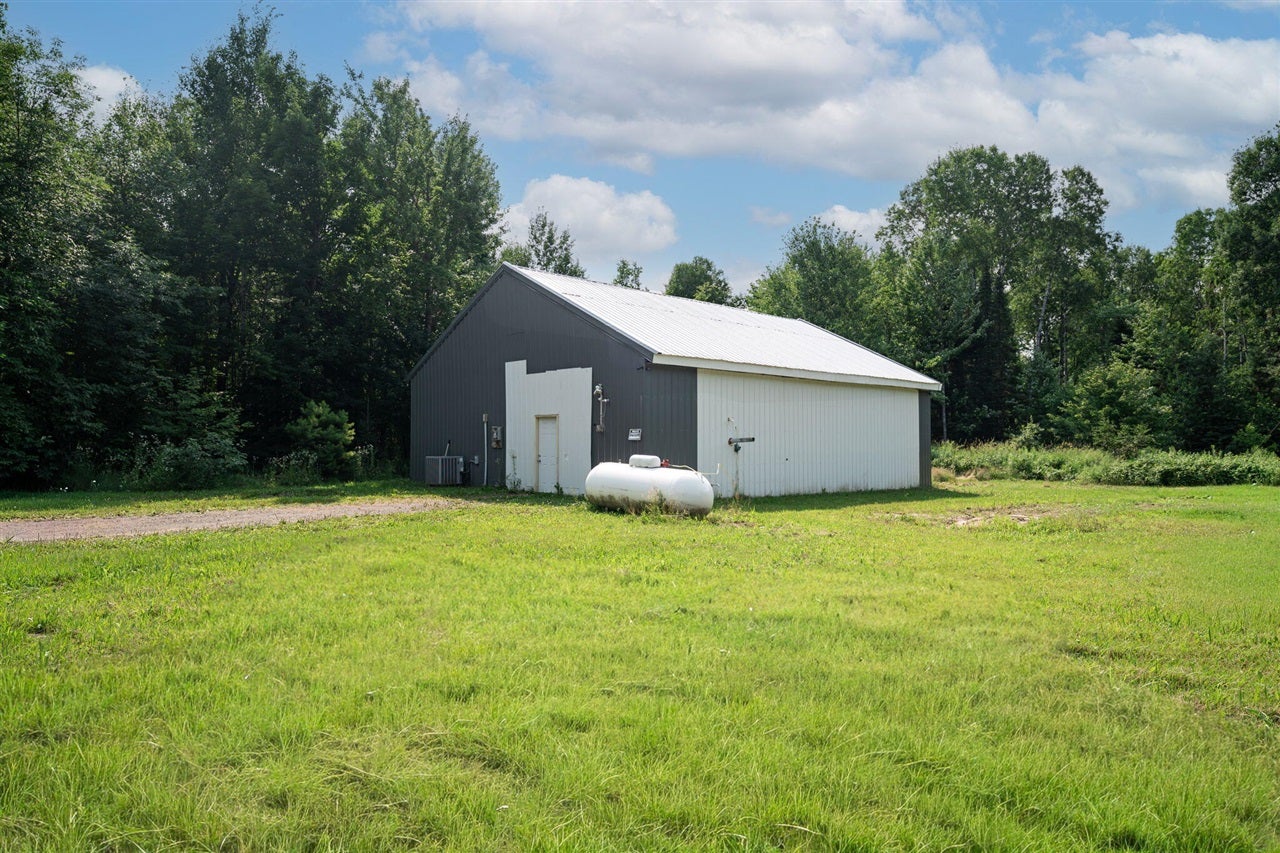 23105 Prickett