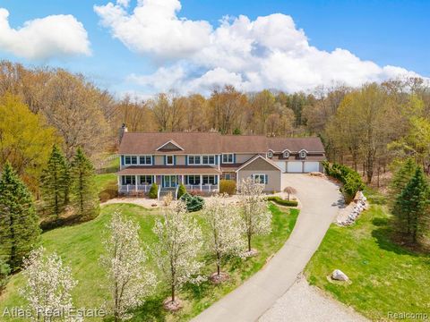 2716 LAKE GEORGE Road Leonard MI 48367