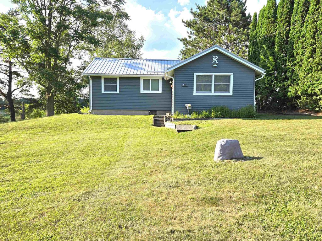 Photo of 831 Kaypat Drive, Hope, MI 48628 (MLS # 50183731)