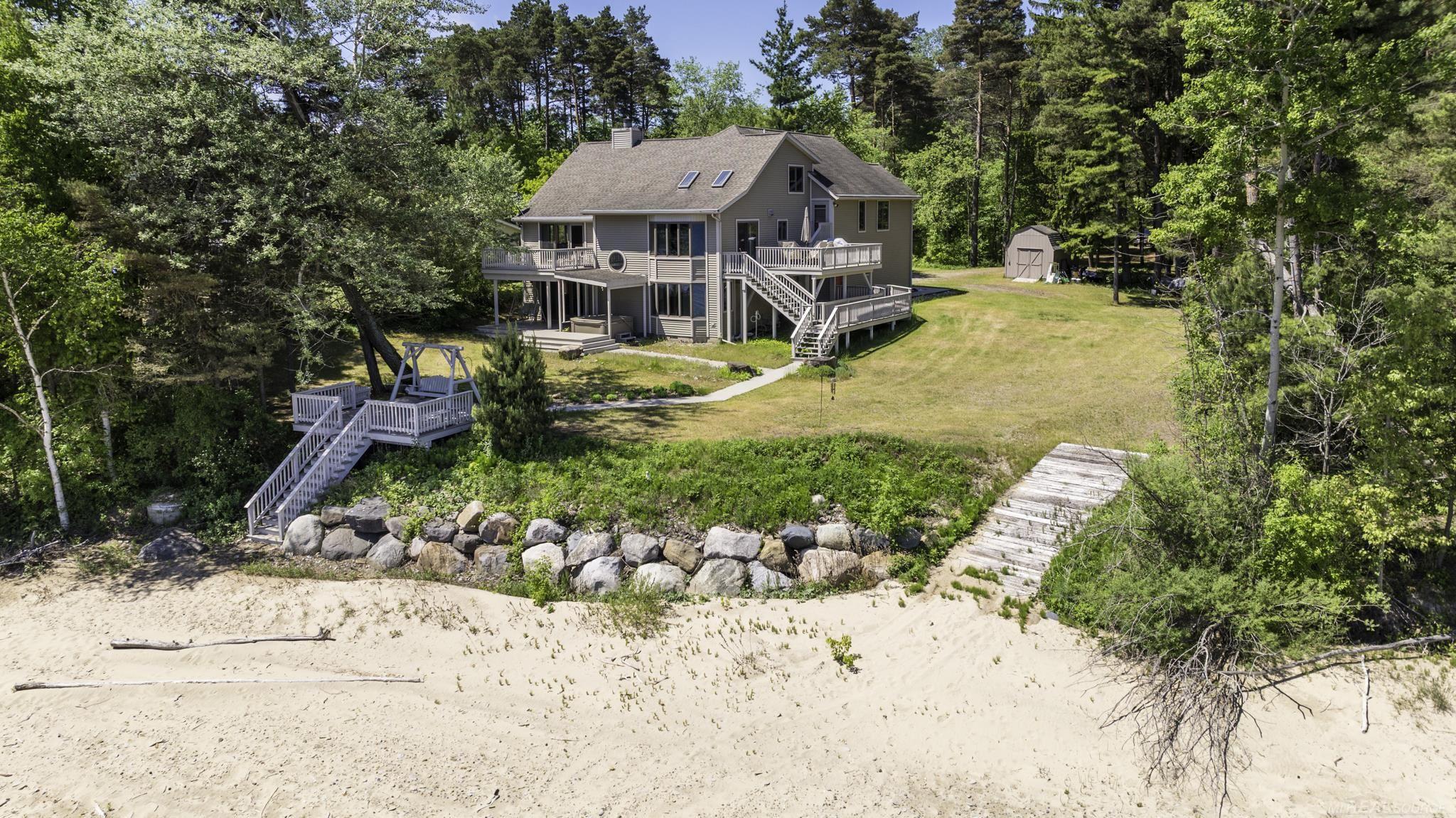 3388 N Lakeshore Road