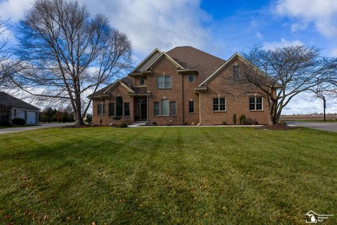 327 Pebble Beach Drive Monroe MI 48162