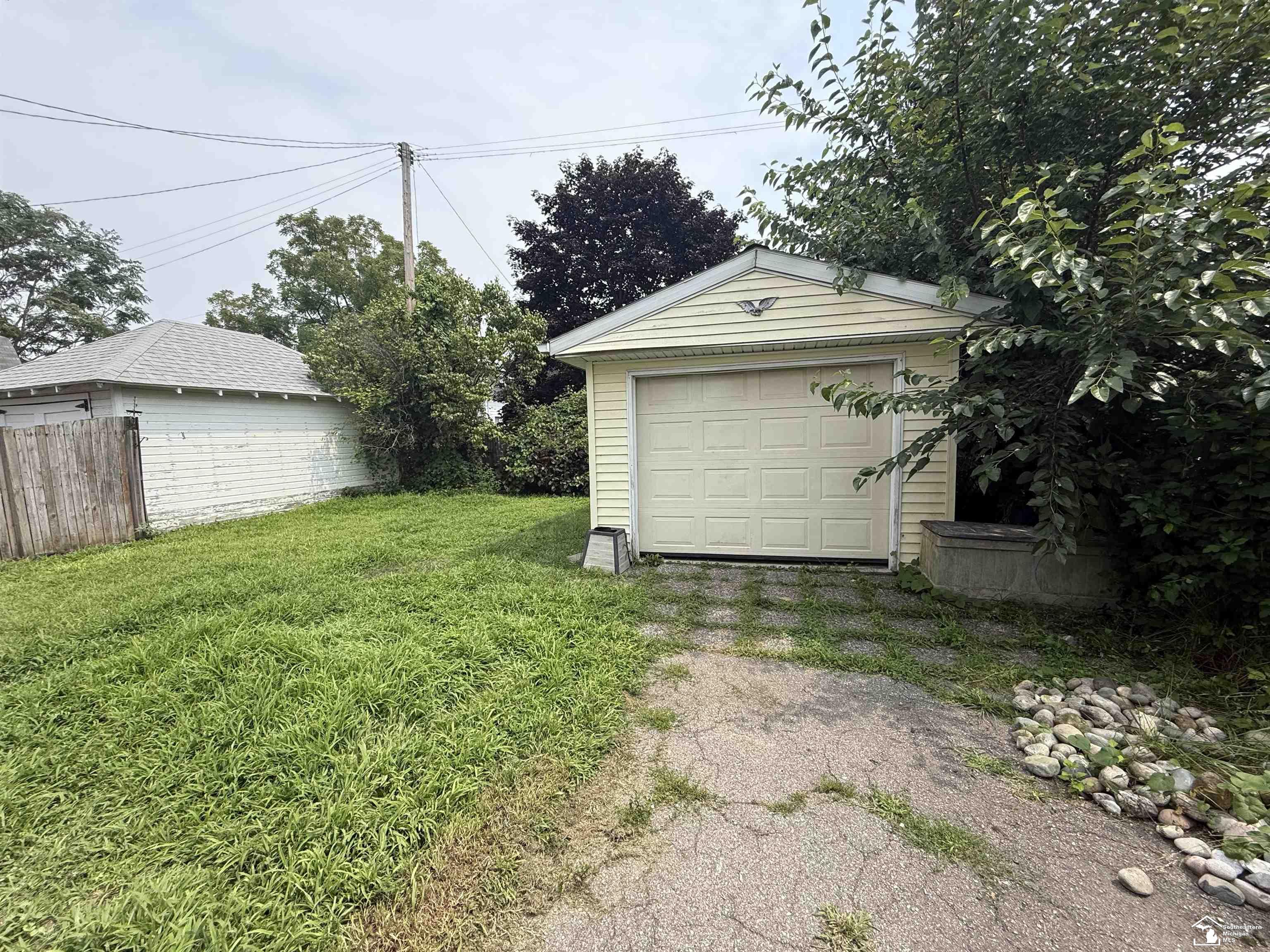 717 Bacon Street
