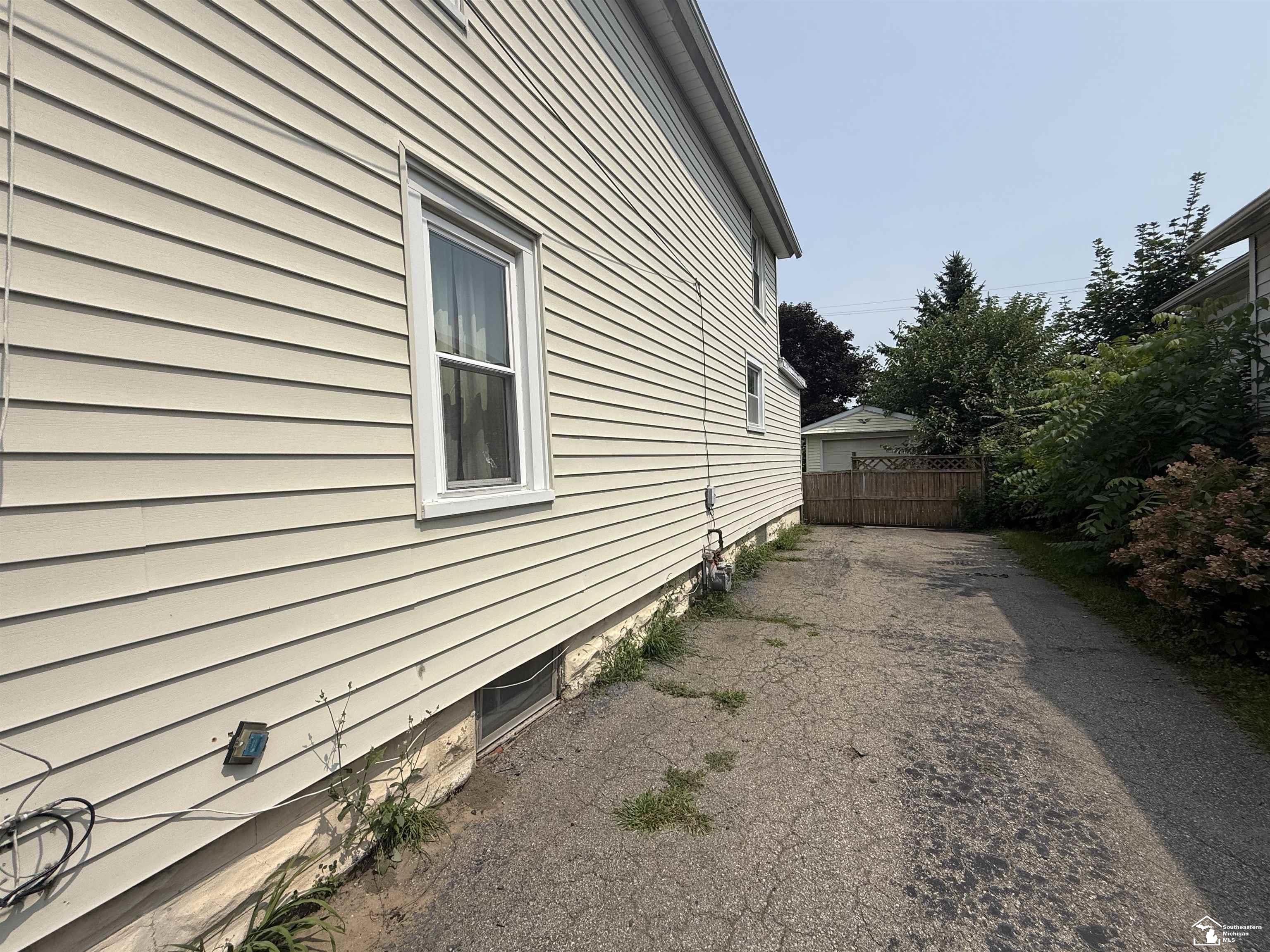 717 Bacon Street
