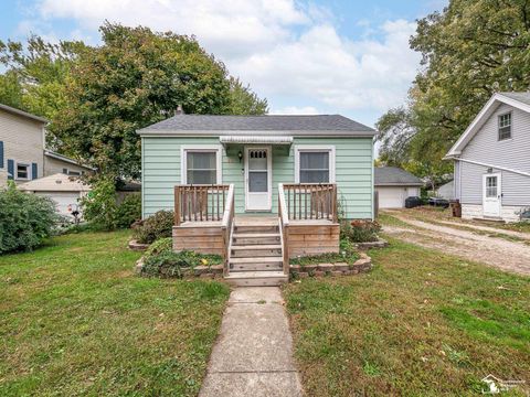 524 Oak Drive Monroe MI 48161