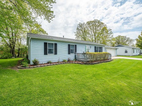 Photo of 4972 Elm Street, Newport, MI 48166 (MLS # 50207856)