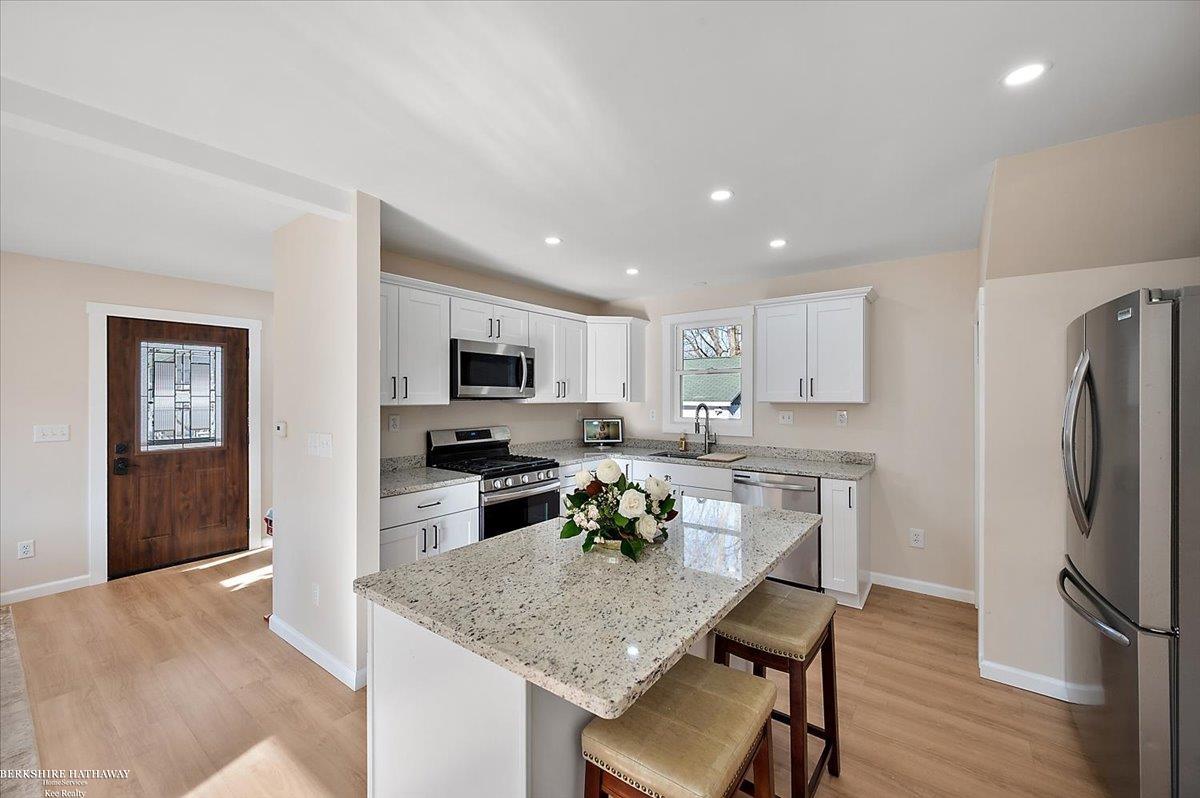 Clay, Michigan 48001, United States, 3 Bedrooms Bedrooms, ,3 BathroomsBathrooms,Residential,Active,248570