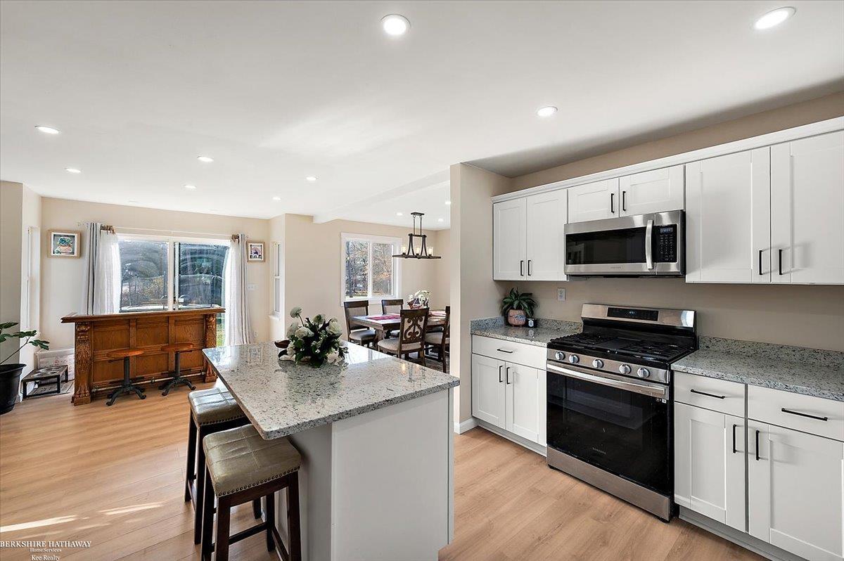 Clay, Michigan 48001, United States, 3 Bedrooms Bedrooms, ,3 BathroomsBathrooms,Residential,Active,248570