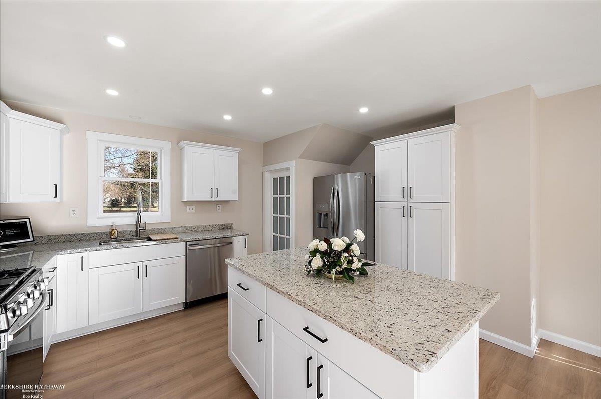 Clay, Michigan 48001, United States, 3 Bedrooms Bedrooms, ,3 BathroomsBathrooms,Residential,Active,248570