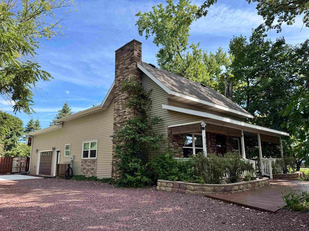 Photo of 4131 E Rosebush Road, Rosebush, MI 48878 (MLS # 50187941)