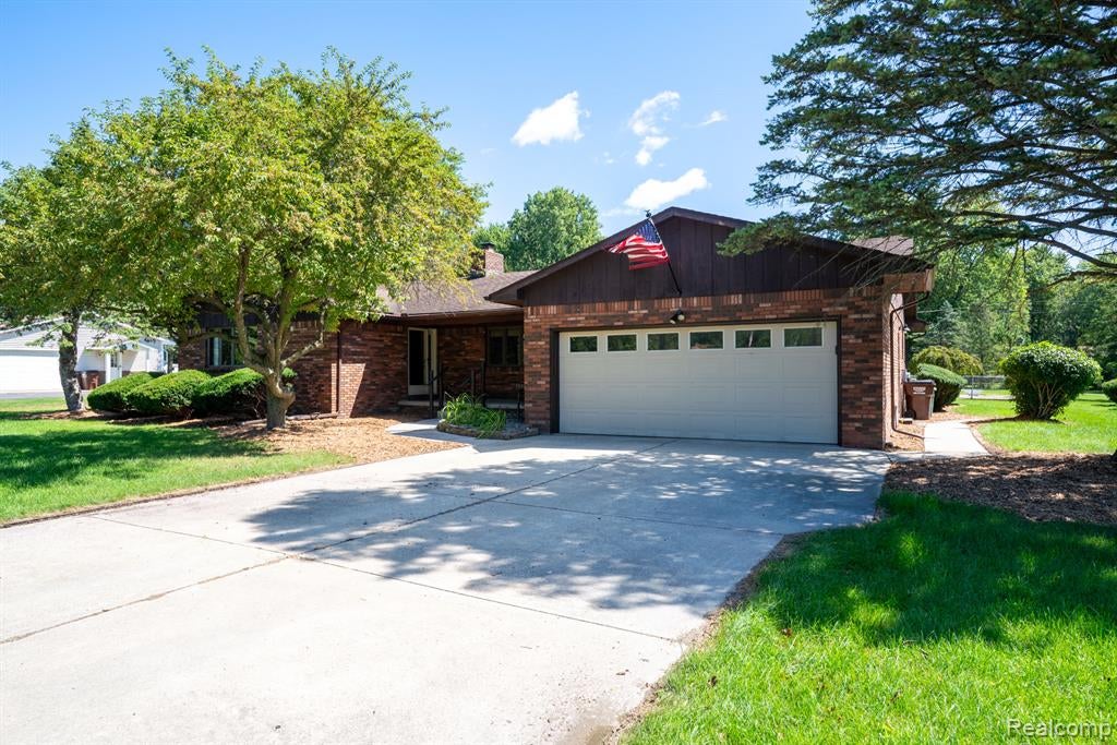 12900 Maxwell Road
