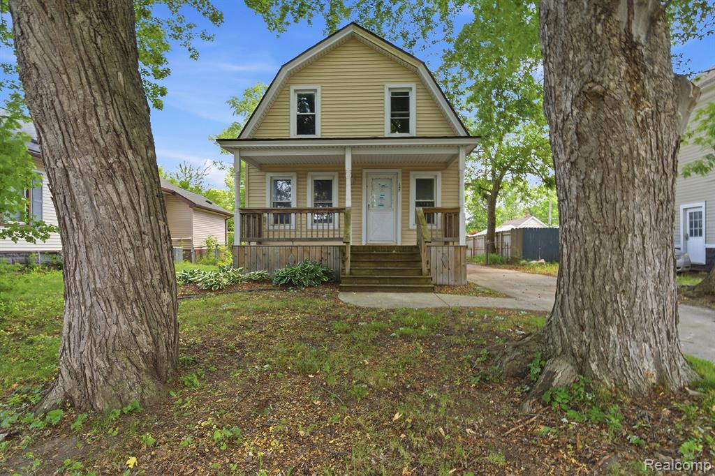 147 Crocker Boulevard