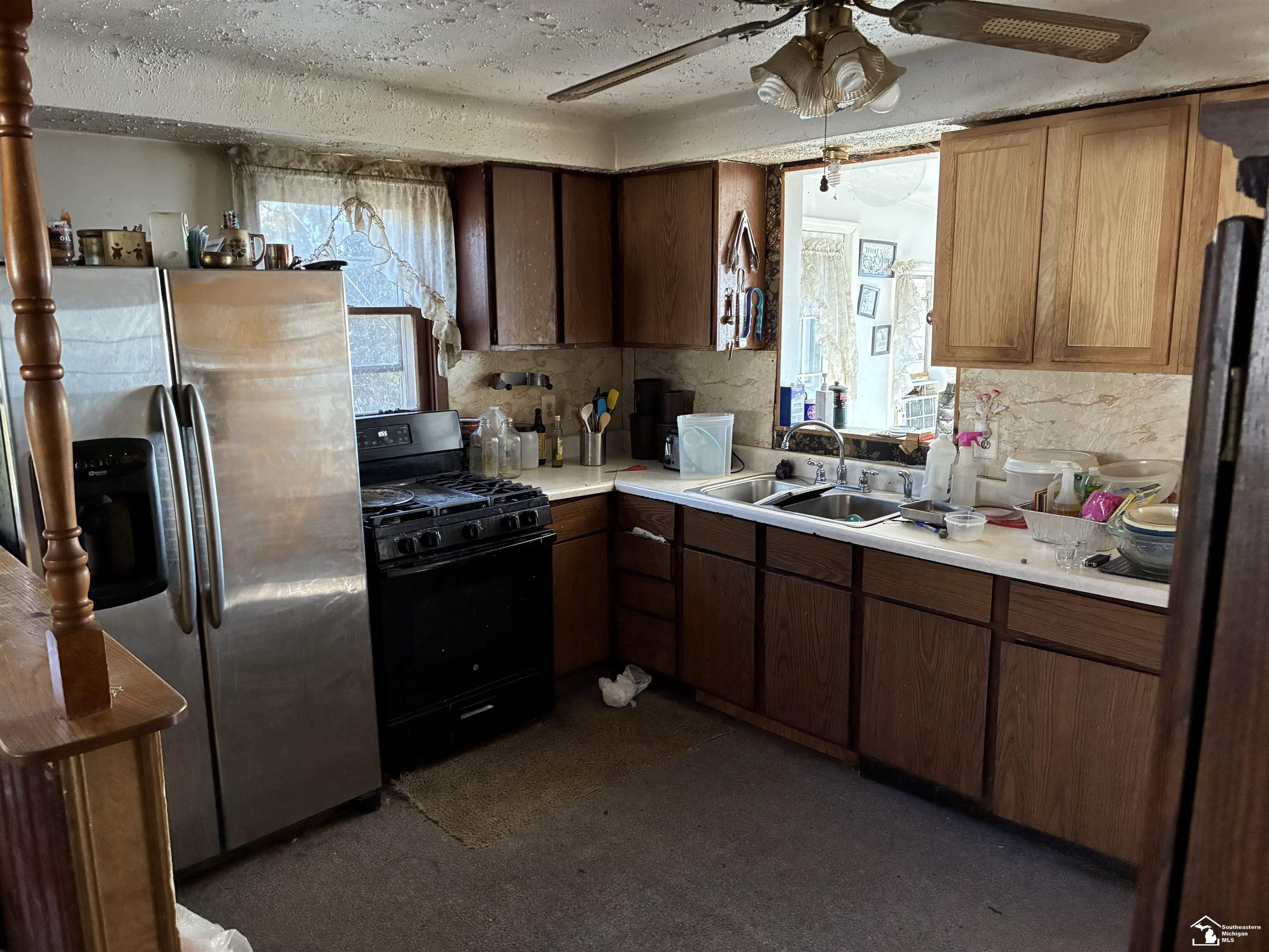 2166 Edgewater Street