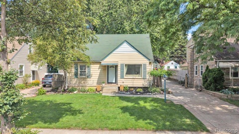 Photo of 3535 Westpoint Street, Dearborn, MI 48124 (MLS # 61014993)