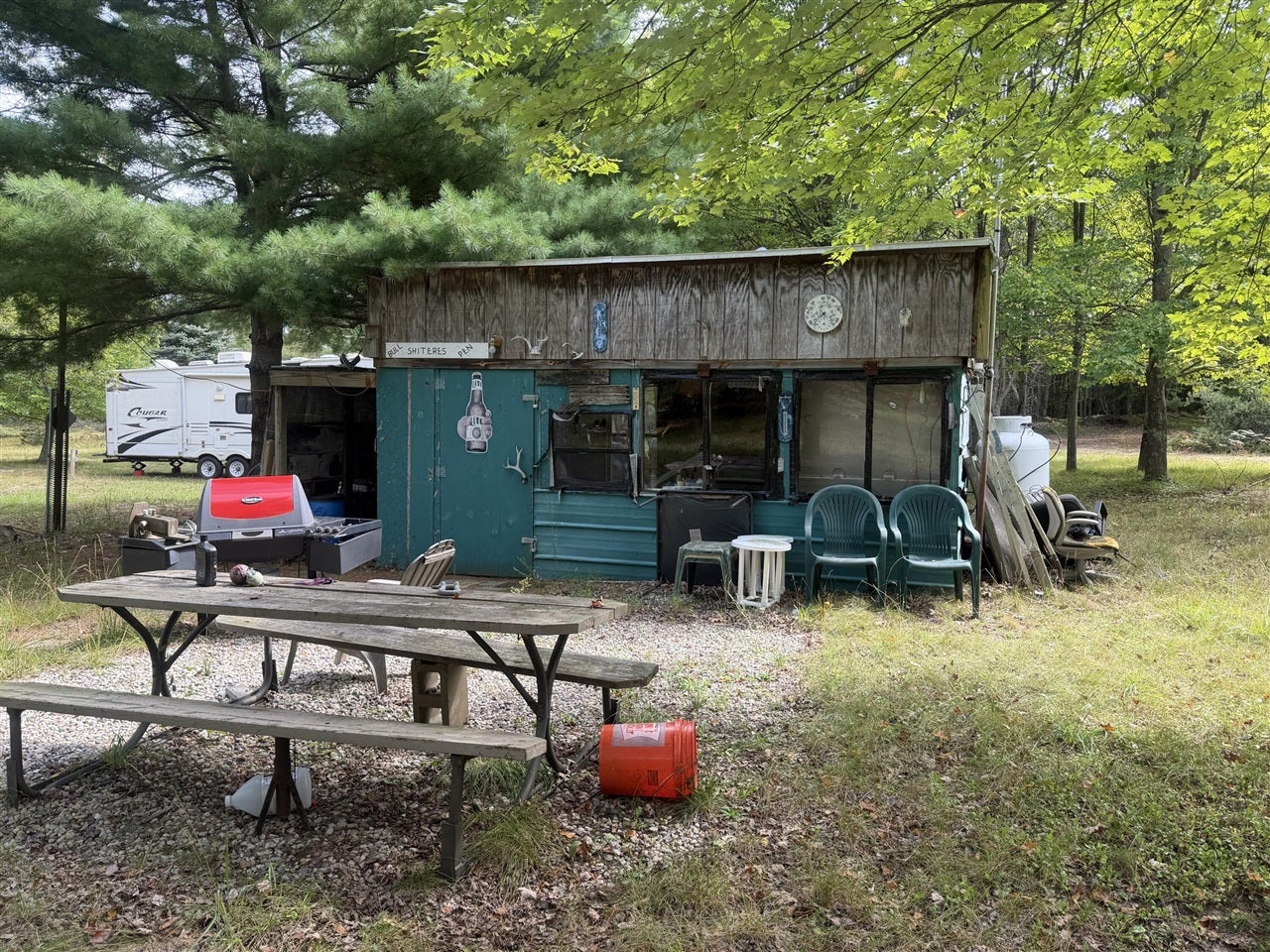 2122 N Mieras Road