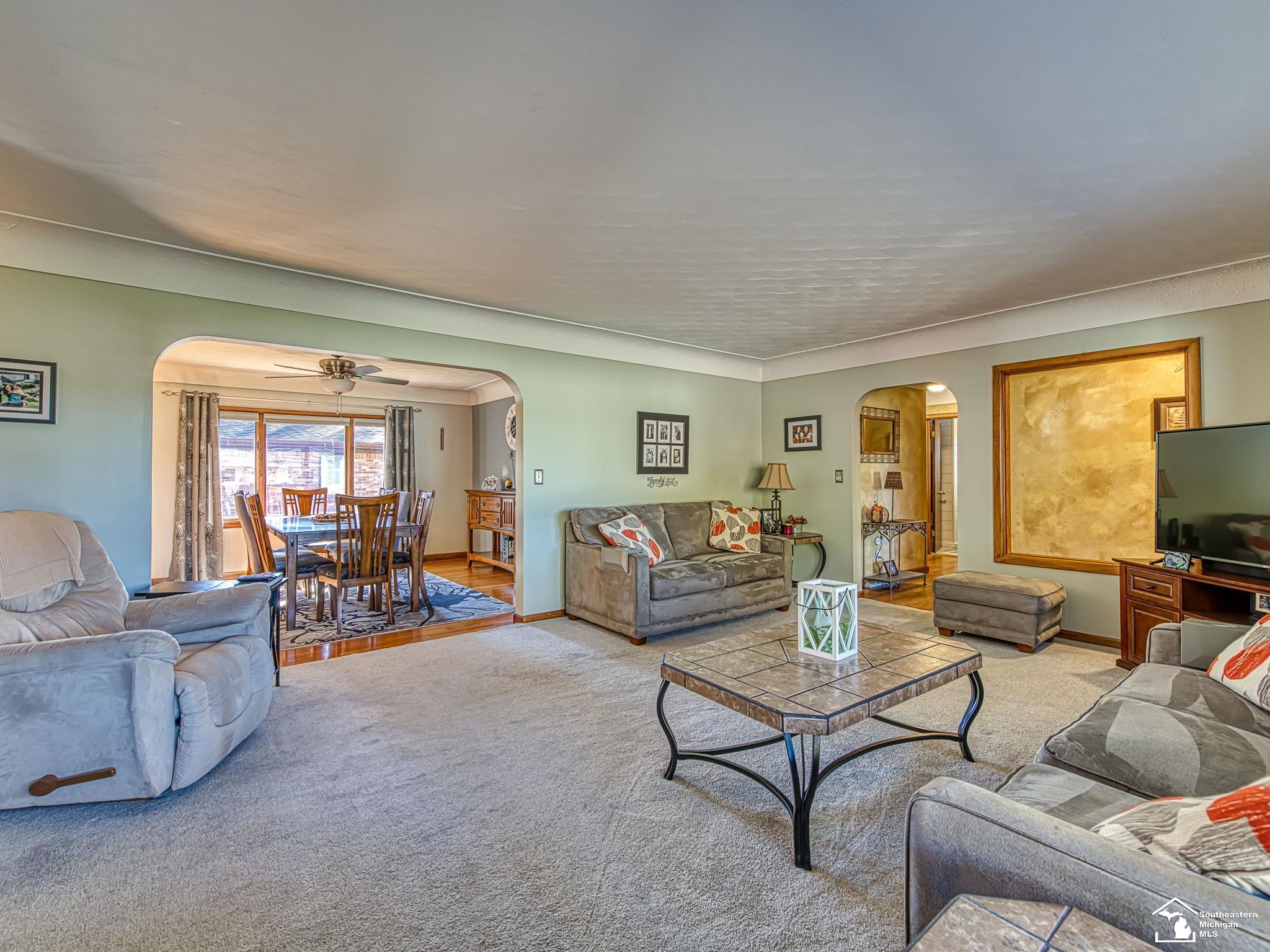 Monroe, Michigan 48161, United States, 3 Bedrooms Bedrooms, ,3 BathroomsBathrooms,Residential,Active,240733