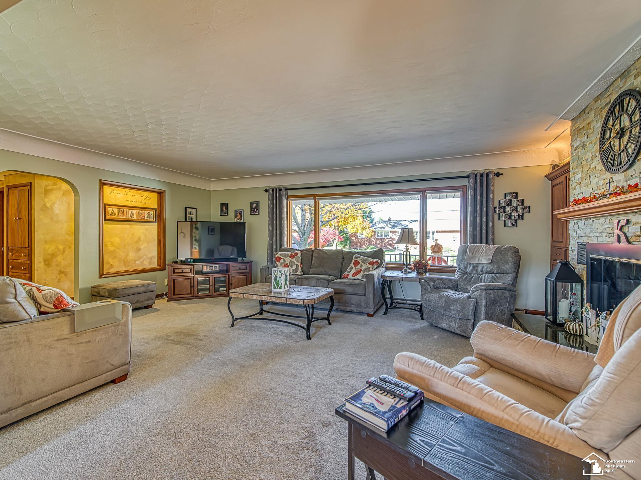 Monroe, Michigan 48161, United States, 3 Bedrooms Bedrooms, ,3 BathroomsBathrooms,Residential,Active,240733