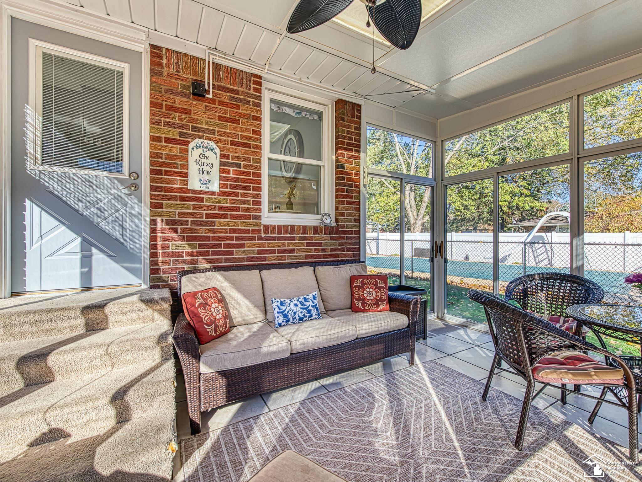 Monroe, Michigan 48161, United States, 3 Bedrooms Bedrooms, ,3 BathroomsBathrooms,Residential,Active,240733