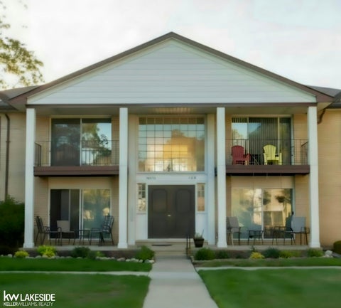 Photo of 29233 HAYES #61 Road 61, Warren, MI 48088 (MLS # 50225823)