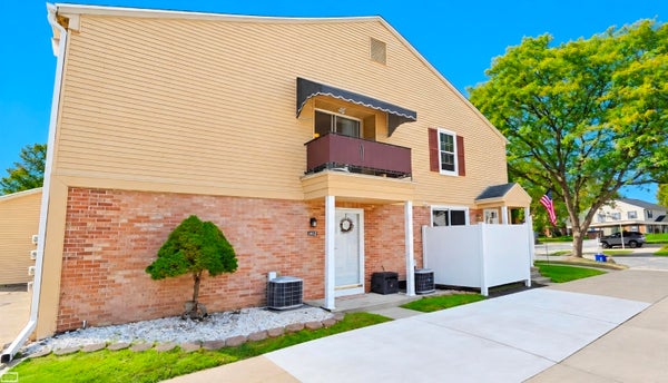 24162 MEADOWBRIDGE DR APT 93, CLINTON TOWNSHIP, MI 48035 - Image 6ee90c6345aeb3c7af27bc77ea5d5056/1161522329