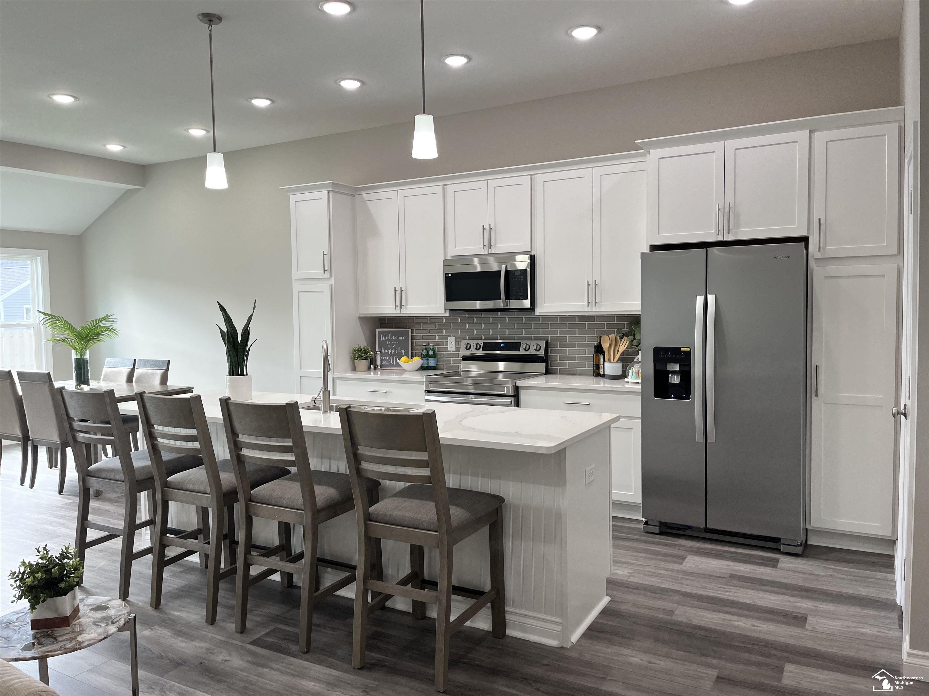 8289 Grande Lake Circle