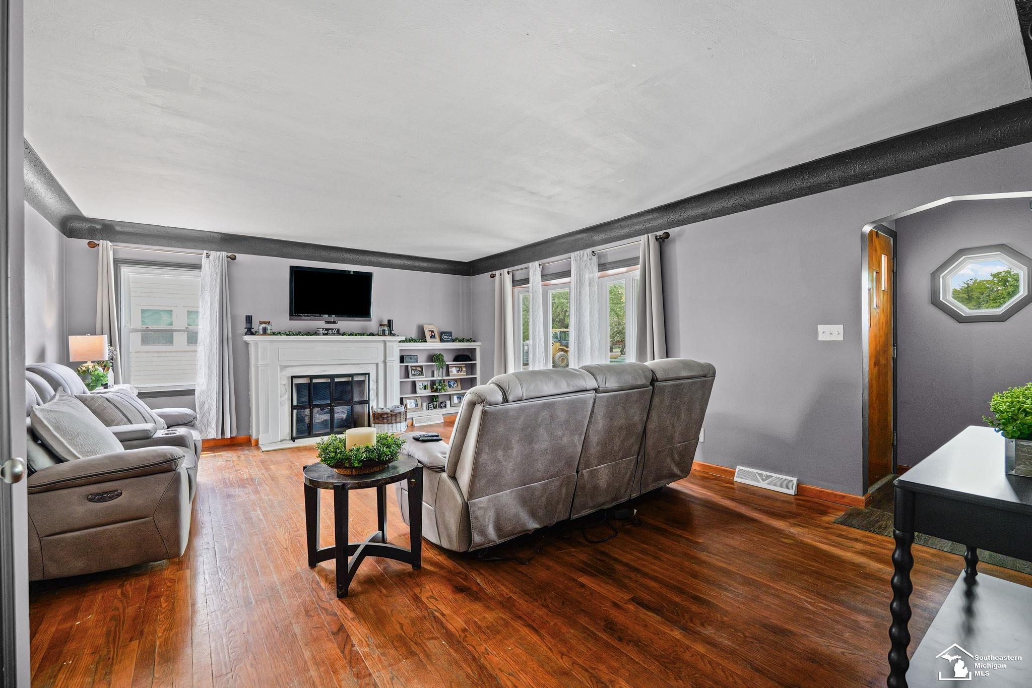 15524 Parkwood Drive