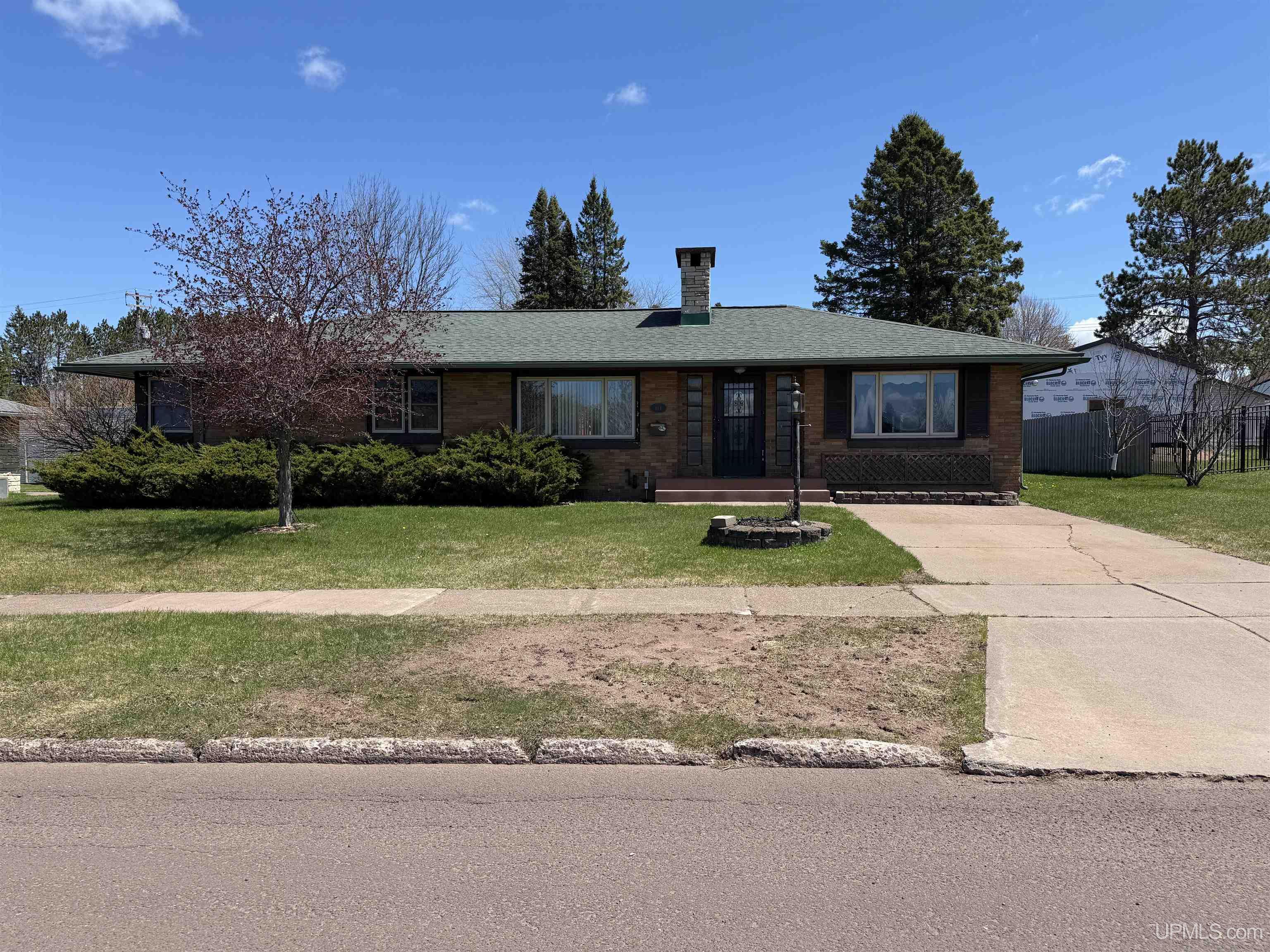 613 N 5th Avenue